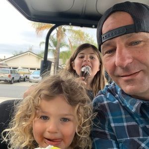 Meet your Posher, Tad